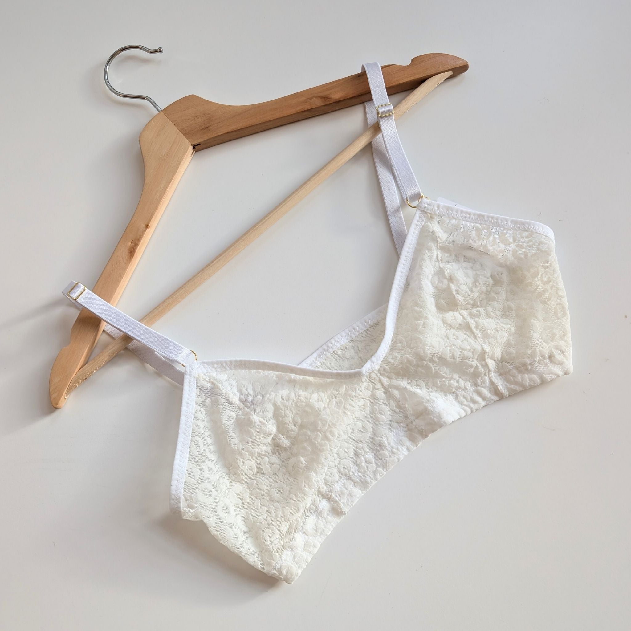 Leopard-Mesh-Soda-Bralette (Weiss)